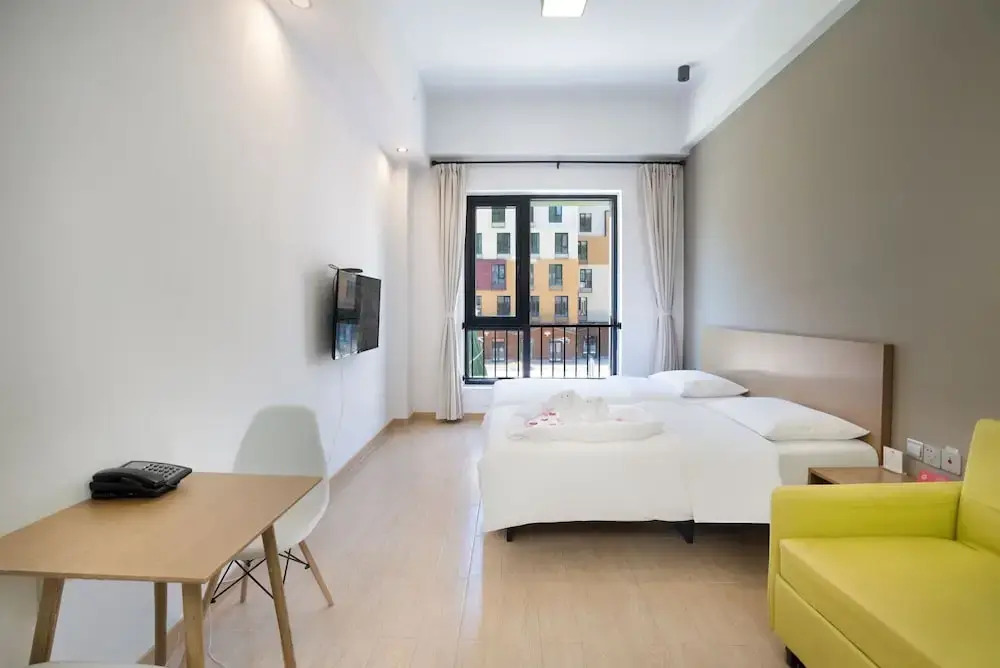 Prince Hotel By Secret Garden