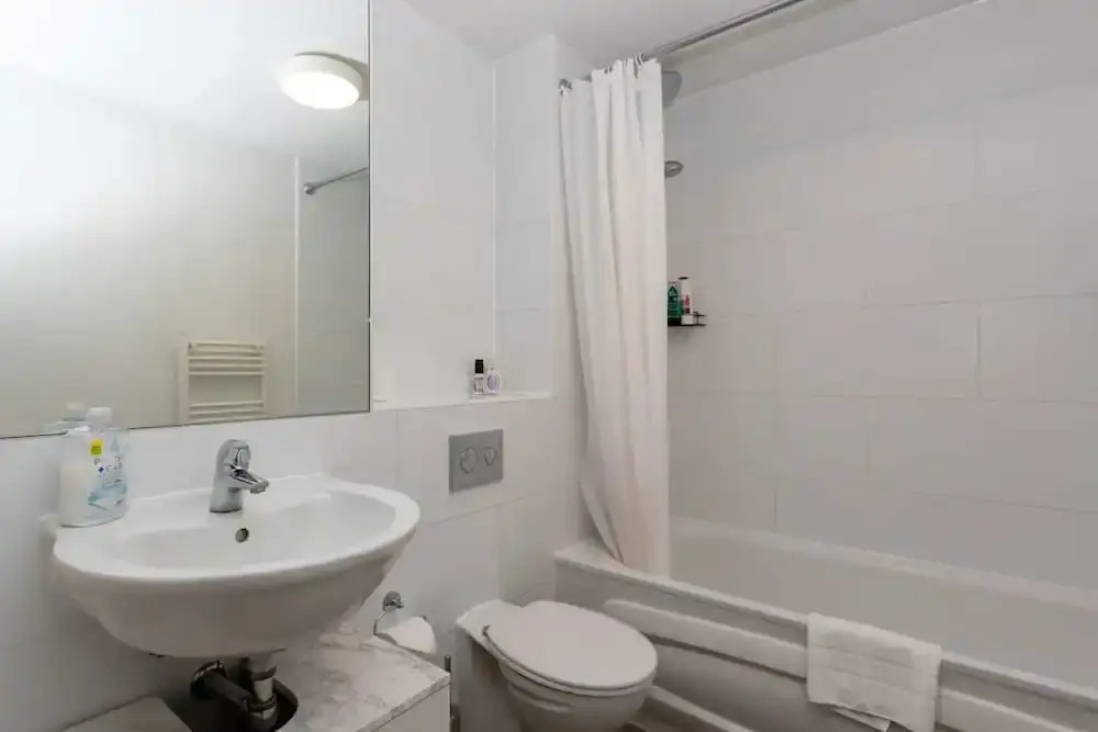 Bright 1 Bedroom Apartment in Elephant and Castle