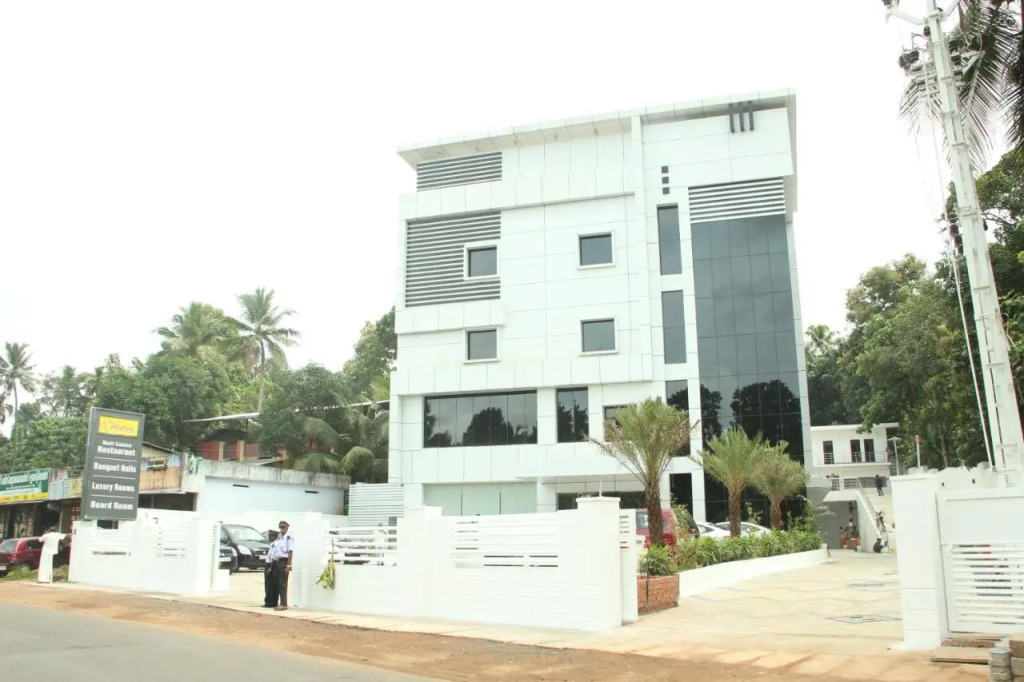 Hotel Hills Park Pathanamthitta