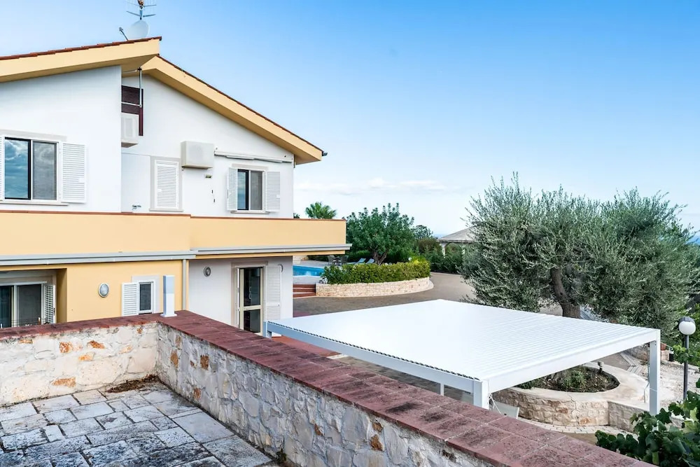 Villa Polignano con Piscina by Wonderful Italy