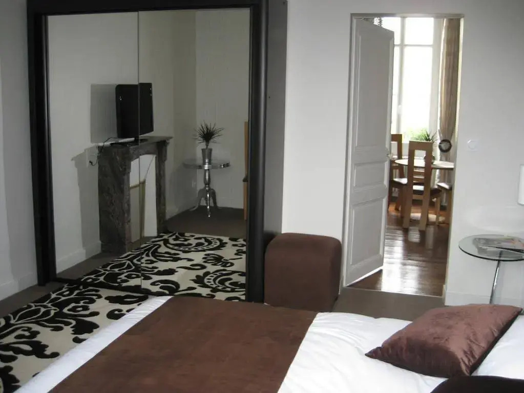 SuitHome
