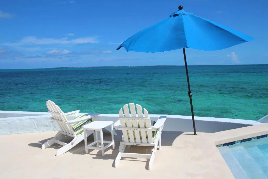 Waters Edge Villa - Oceanfront with Private Pool