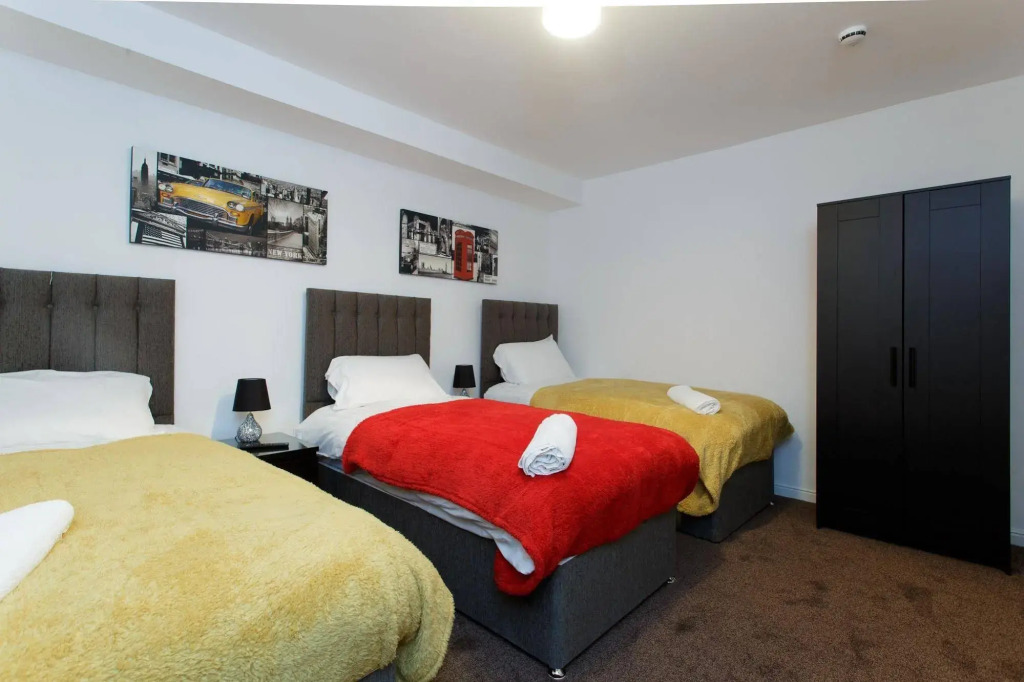 Shaftesbury Apartments
