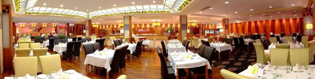 Hotel Azúr