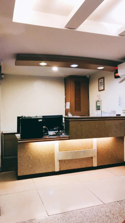 King Town Hotel