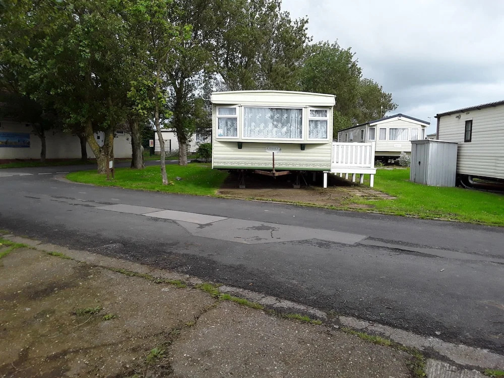 3 bed Caravan Suzie 1,10 Mins From Beach Suzie 1
