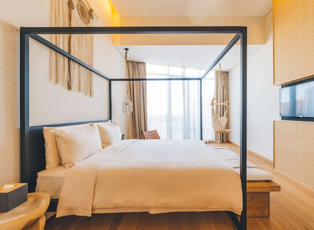 Atour Hotel
