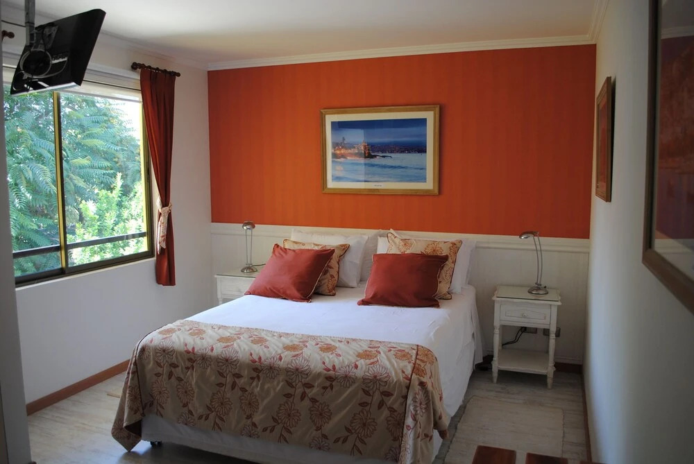 Brunos B&B