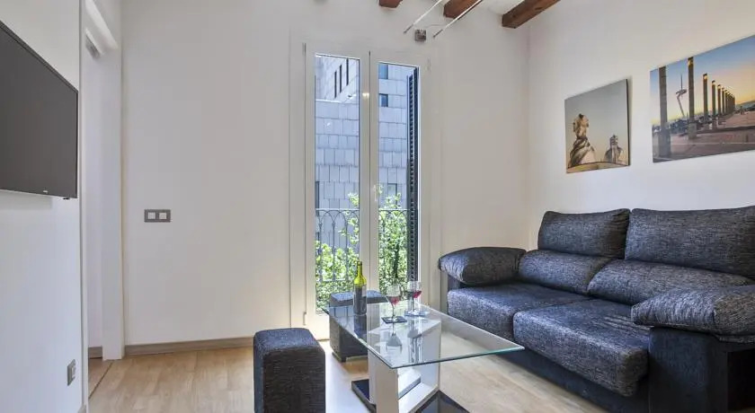 Catalonia Square Terrace & 5 bathrooms 5BD-5BTH