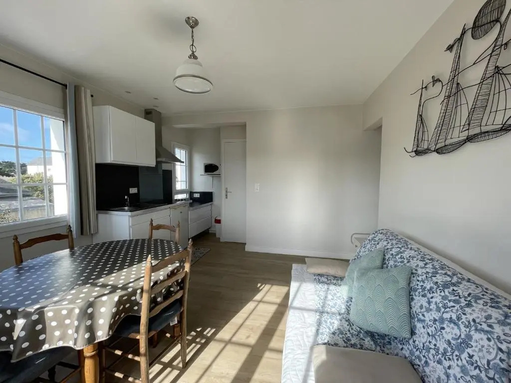 Appartement Jullouville, 2 pièces, 2 personnes - FR-1-361-37