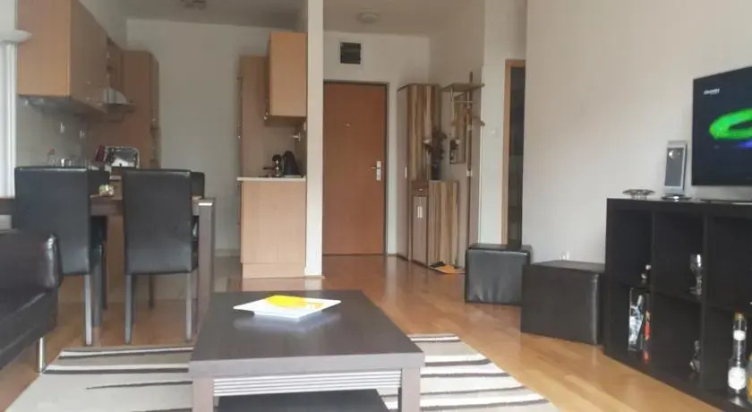 River Loft 304-305