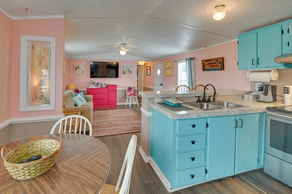 Walk to Shore: Myrtle Beach House w/ Private Deck!