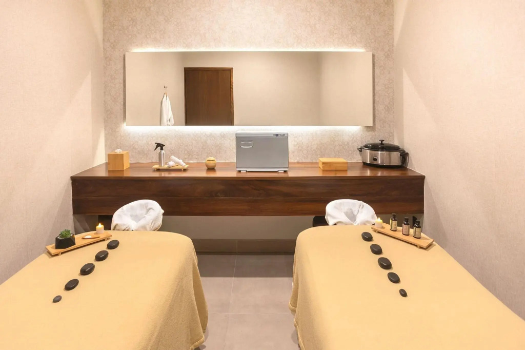 Courtyard by Marriott Mazatlan Beach Resort