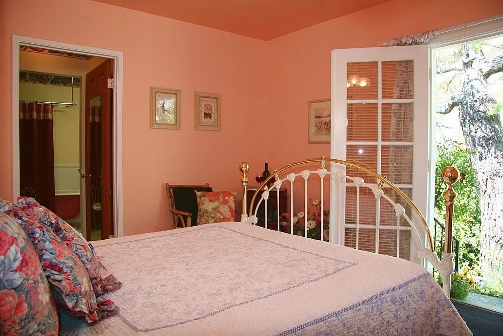 Chelsea Garden Inn