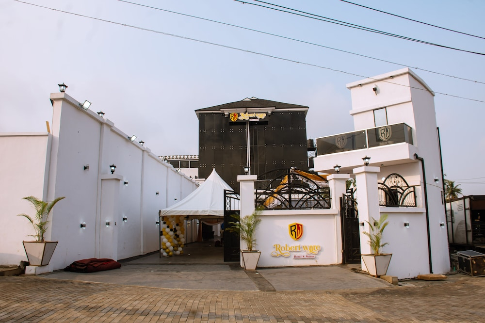 Robertware Hotel and Suites