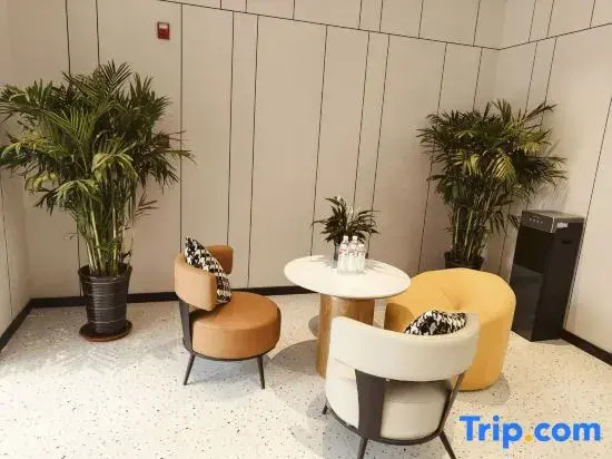 Homeinn Ripple Hotel (Tianjin Binhai New Area Haiyan Apartment)