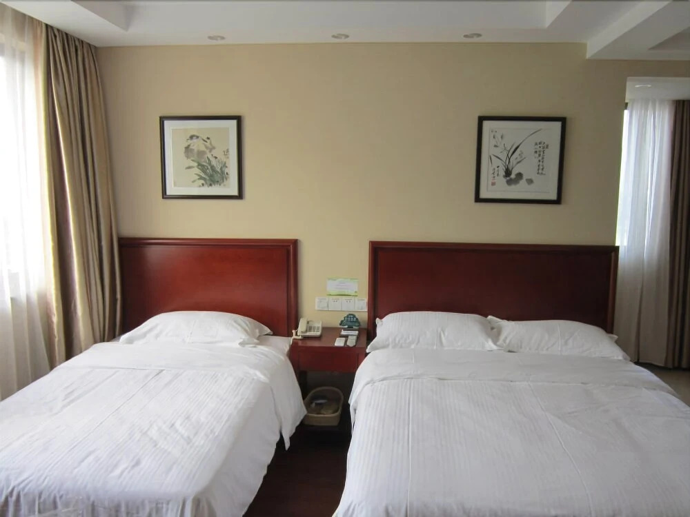 GreenTree Inn Huangshan She Town Paifangqun New Bus Terminal Station E