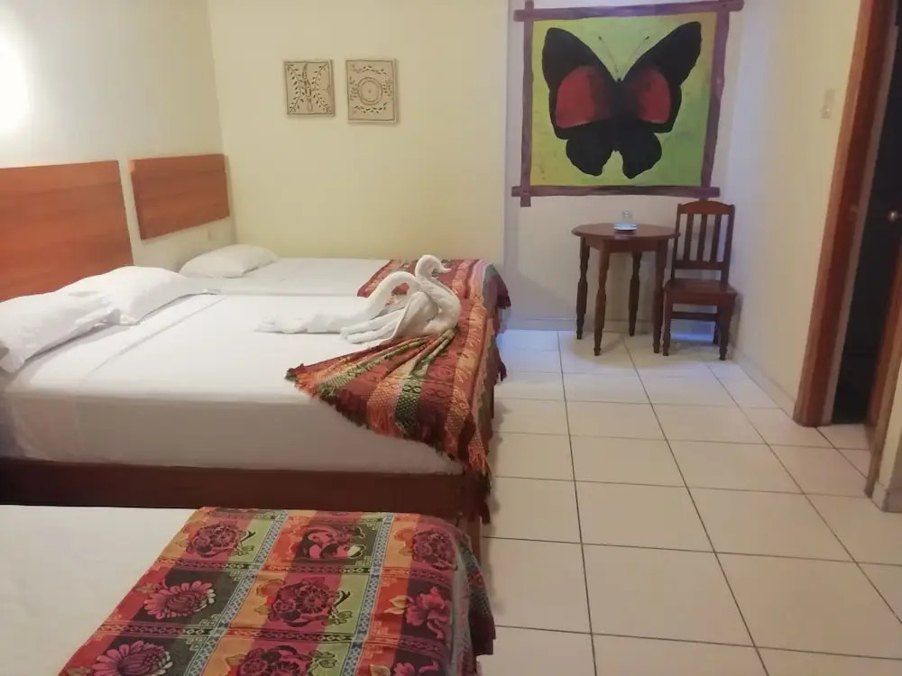 La Casona Inn
