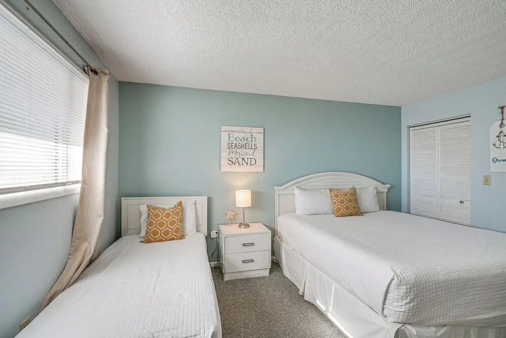 Regency Towers PCB Condo: Beach Access & 2 Pools