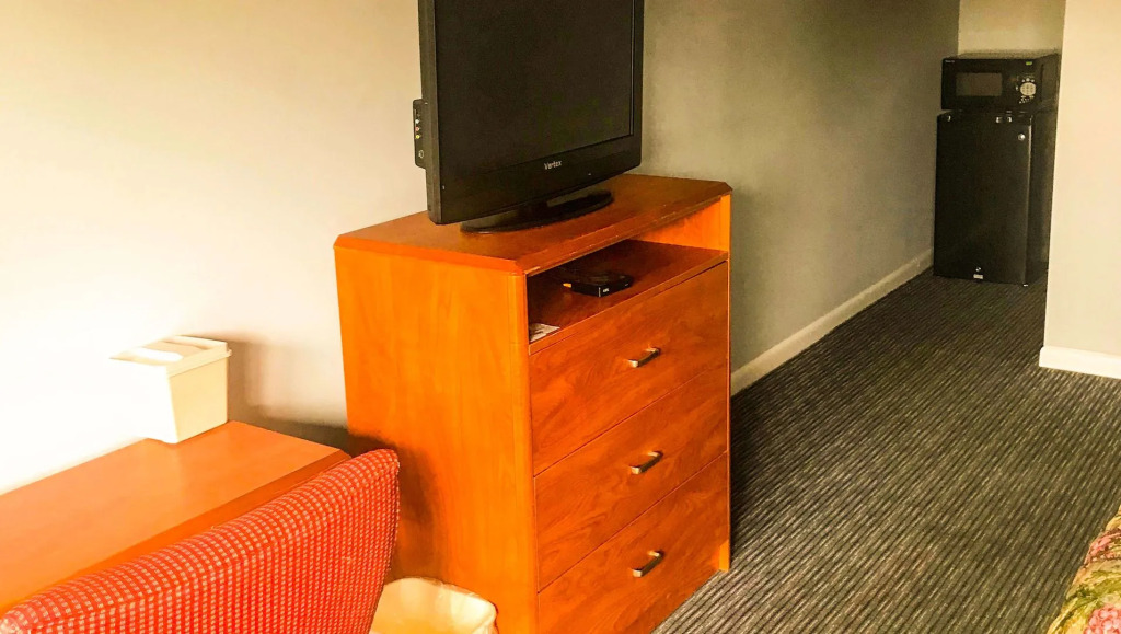 Economy 7 Inn- Newport News