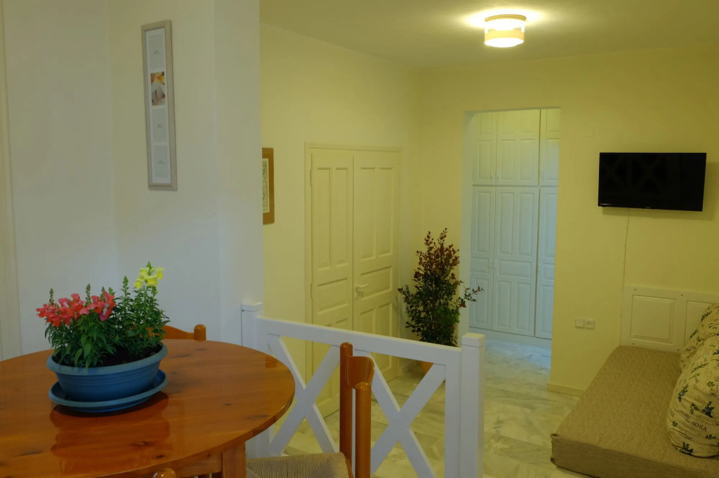 Dialinas Apartments