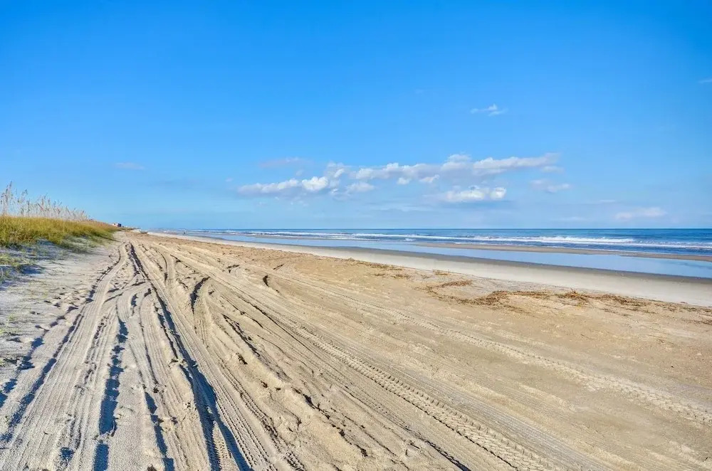 Charming Family Retreat w/ Ocean View Sandpiper Loop - 95076