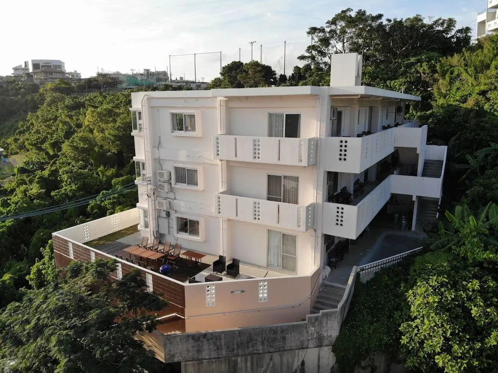 Dot Hotel Okinawa -旧Green Garden Hills