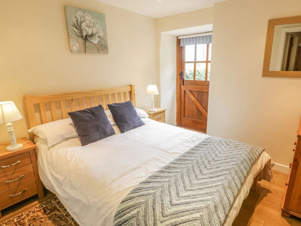 Hendoll Cottage 1