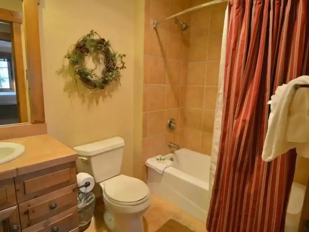 Luxury 3 Bedroom Mountain Vacation Rental in Breckenridge Just Two Blocks From Downtown