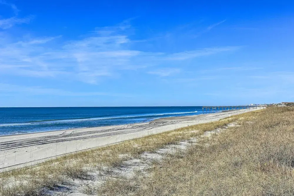 Atlantic Beach Home w/ Decks & Fire Pit