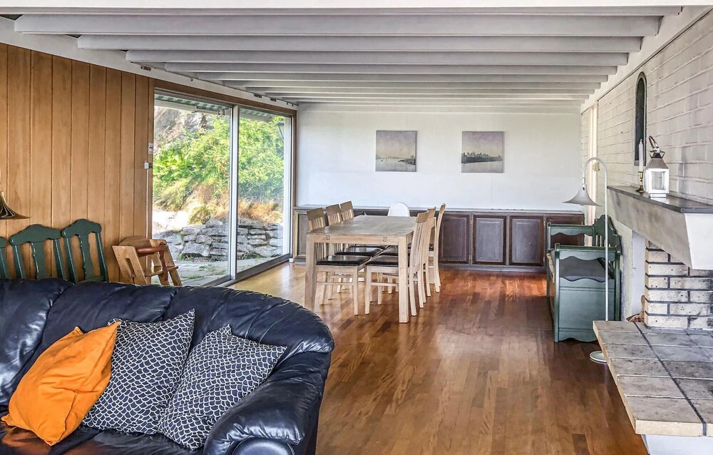 Five-Bedroom Holiday Home In Mandal