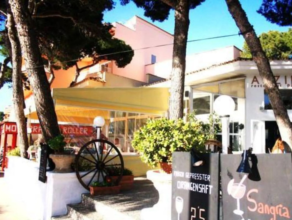 Hostal Alzina