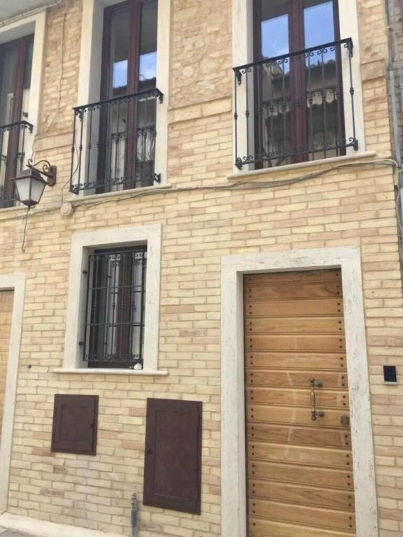 Domus Regina