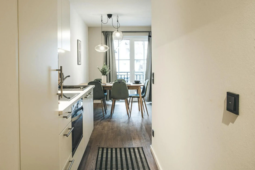 Oskar Apartments