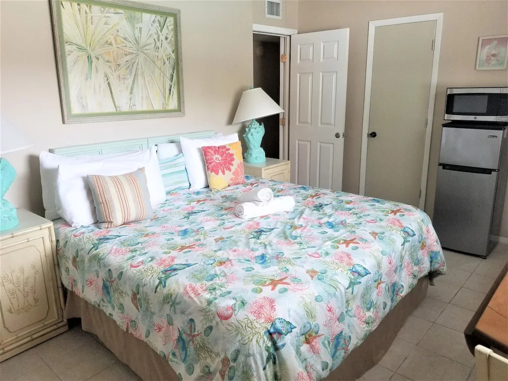 The Retreat at Anna Maria Island Inn