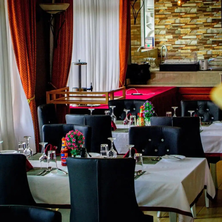 Leyshof Hotel