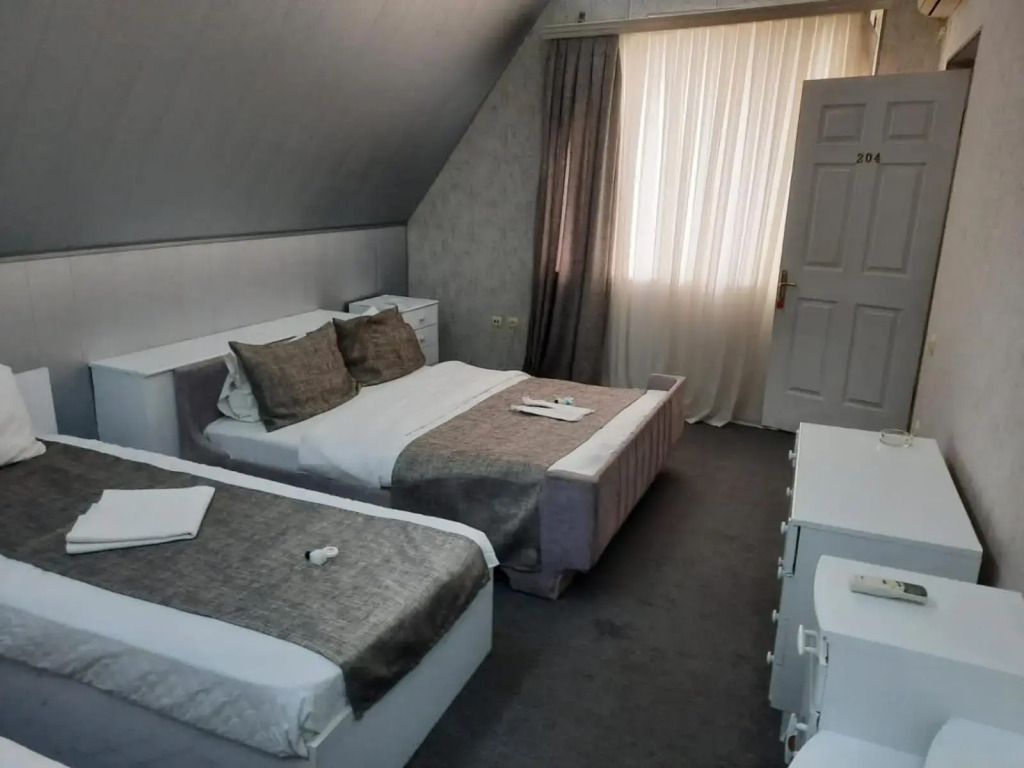 Apartament on Nizami street 6 rooms