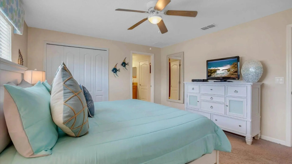 8968 Cuban Palm Road