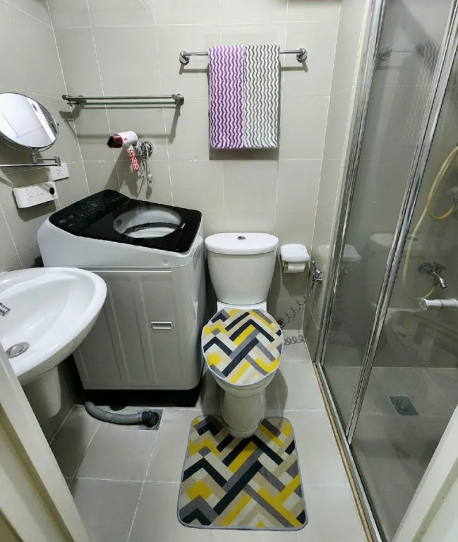 Elegant Studio @ Grass Residences 1-5 persons only, Quezon City