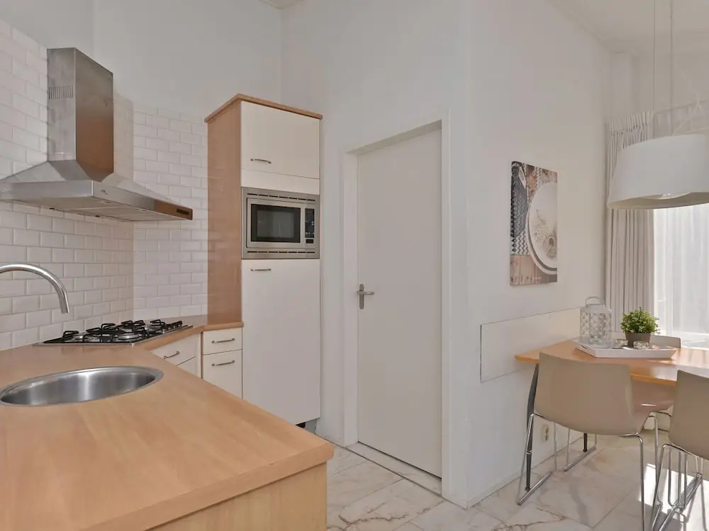 Detached bungalow for 5 people with a beautiful view of the marina