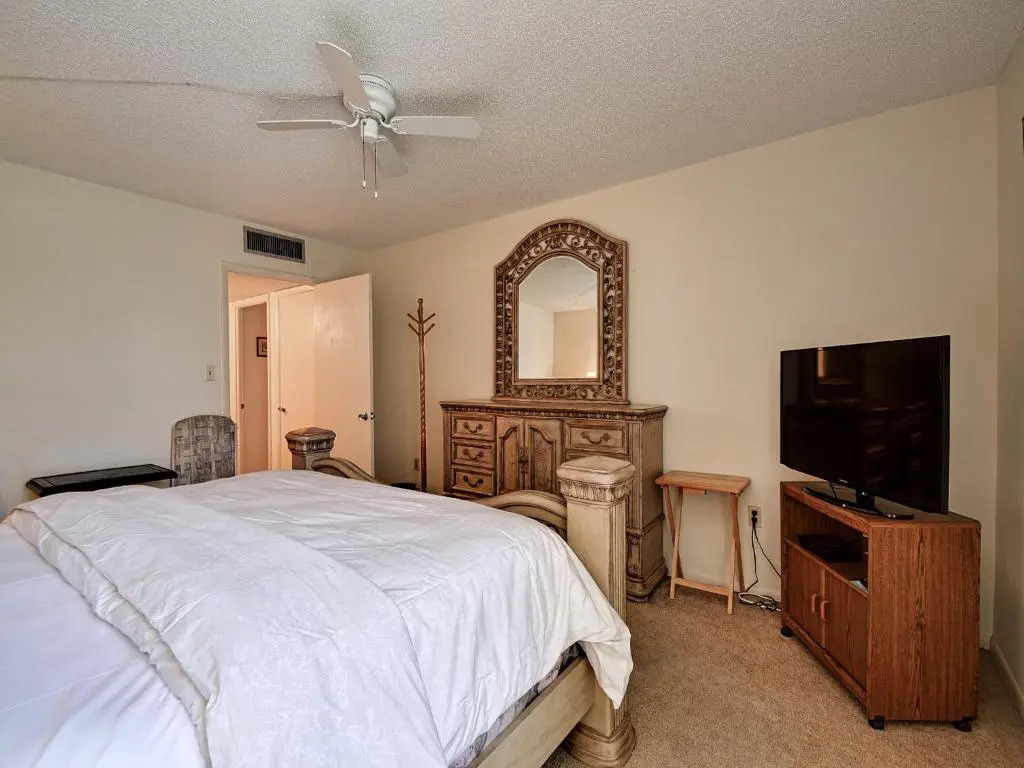 440 West 902N Waterfront 2 Bedroom 2 Bathroom at 440 West 23127