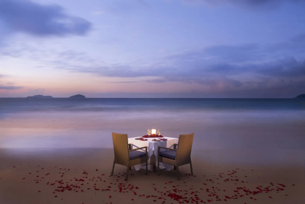 Отель The Ritz-Carlton Sanya Yalong Bay