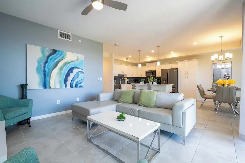 Stylish 2Br Condo By Disney Storey Lake 306 4731