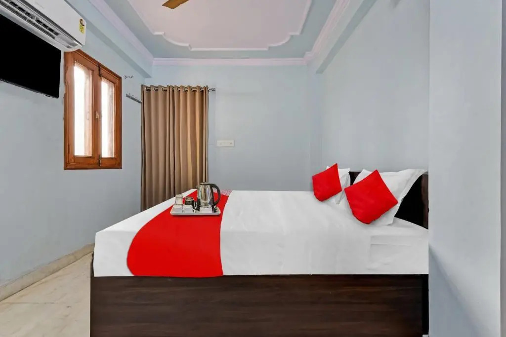 Oyo Flagship 93038 Hotel Regal Stay
