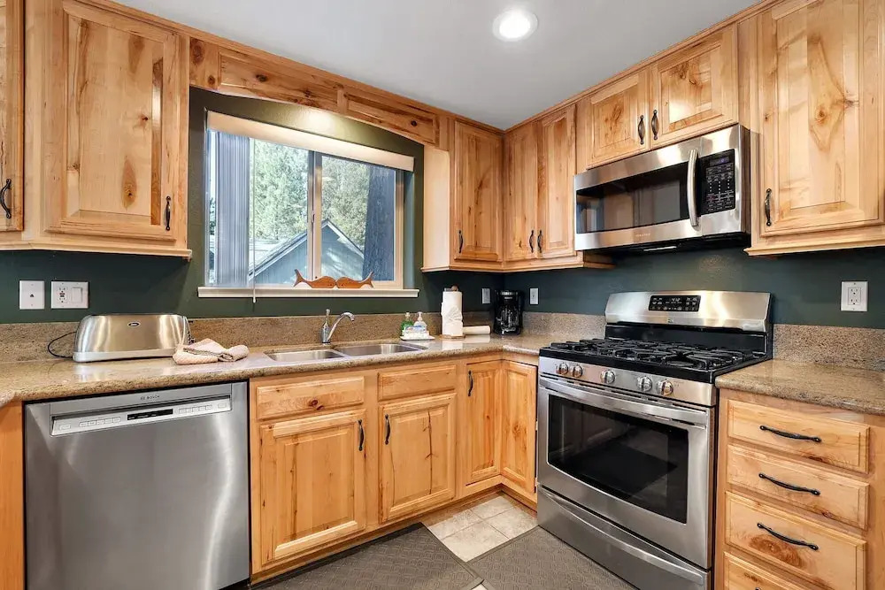 Tahoe Frost - Air Conditioned 4 Bedroom Tahoe Home