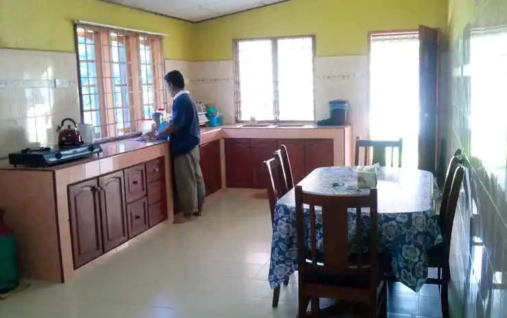 Shima Homestay