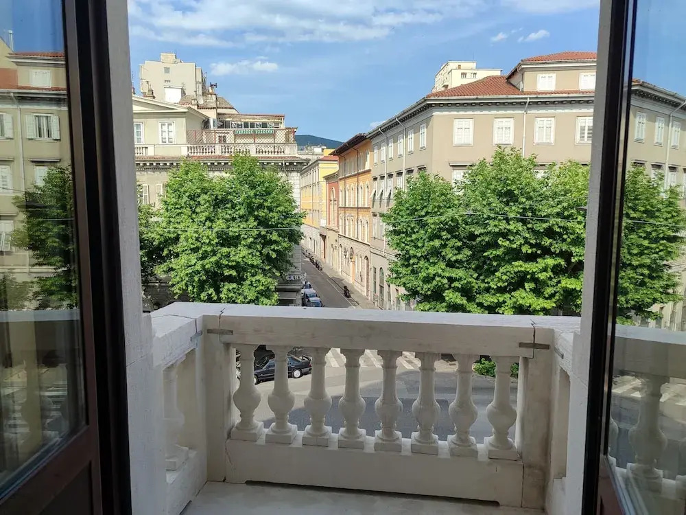 Triestecenter Rooms & Apartments - Colori di Trieste