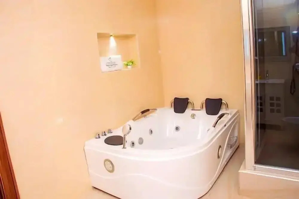 Uloobi Apartment