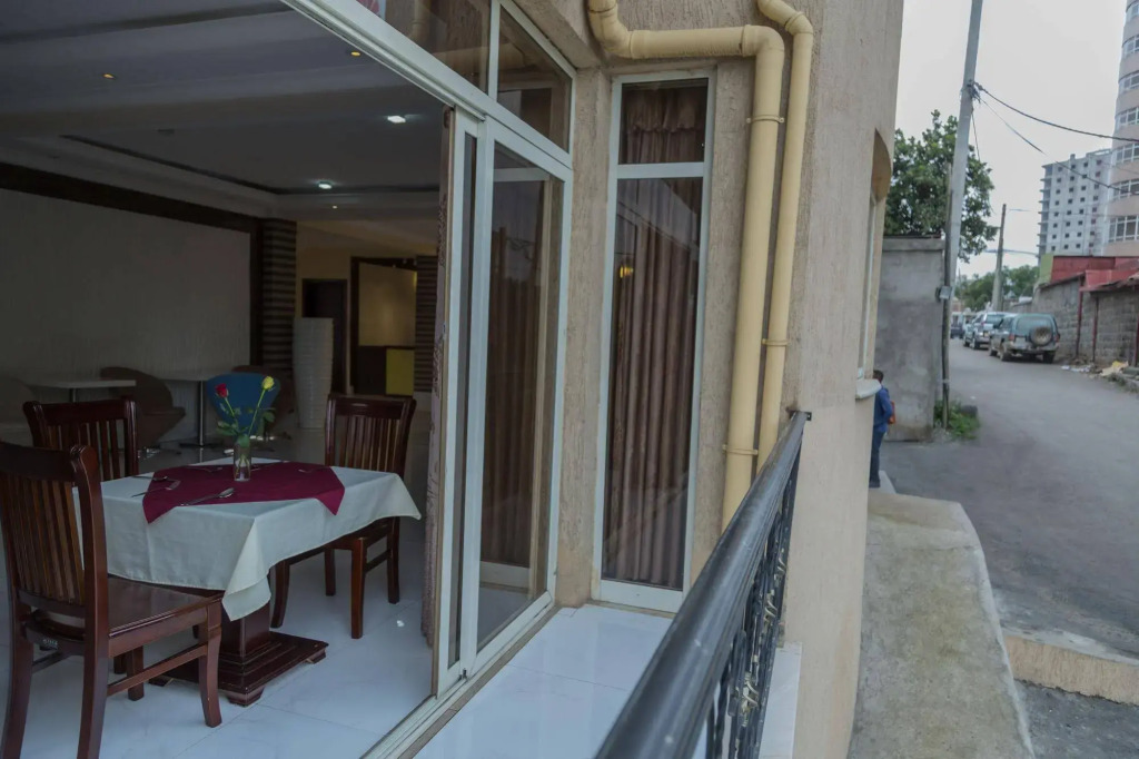 Home Town Addis Hotel