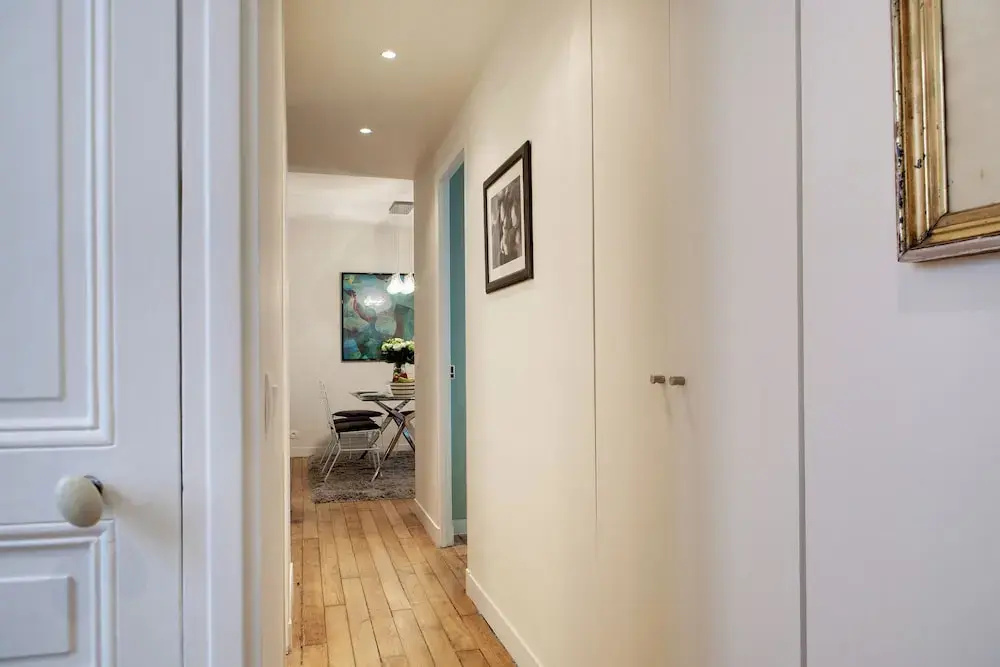 Paris Sevigne Elegant residence